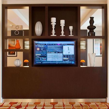 Courtyard By Marriott Pueblo Hotel Екстериор снимка